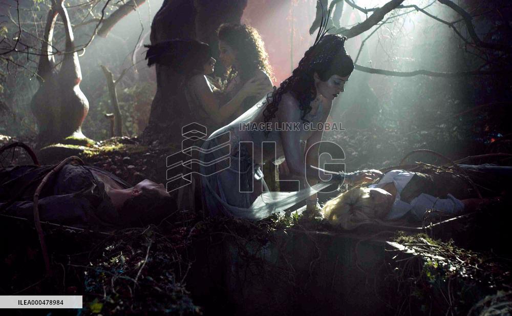 Lesbian Vampire Killers (2009)