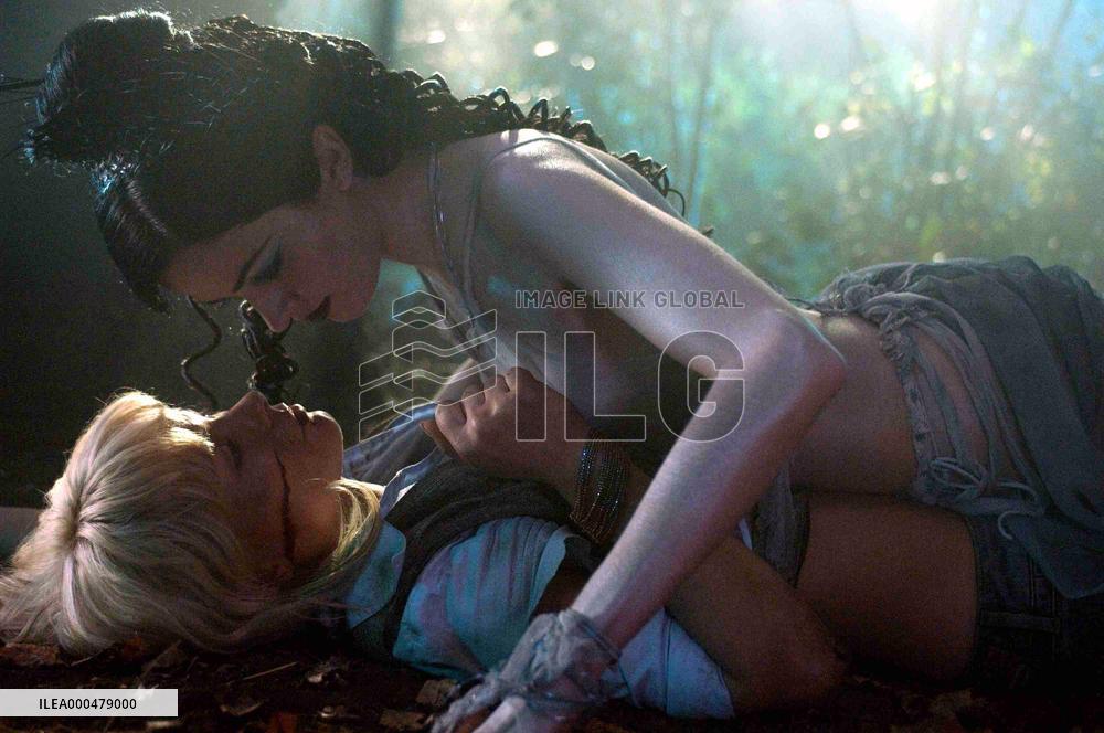 Lesbian Vampire Killers (2009)
