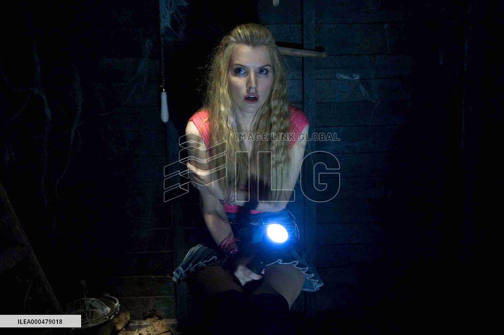 Lesbian Vampire Killers (2009)