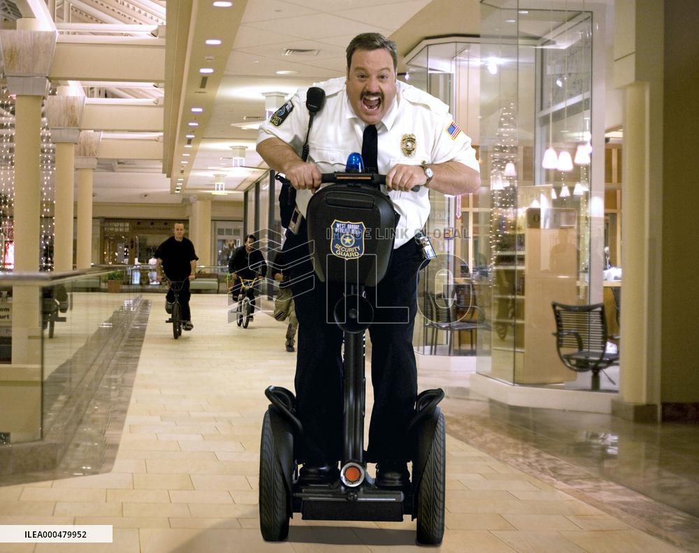 Paul Blart: Mall Cop (2009)