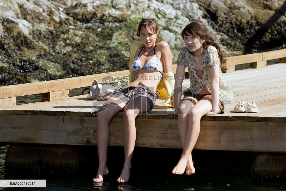 The Uninvited (2009)