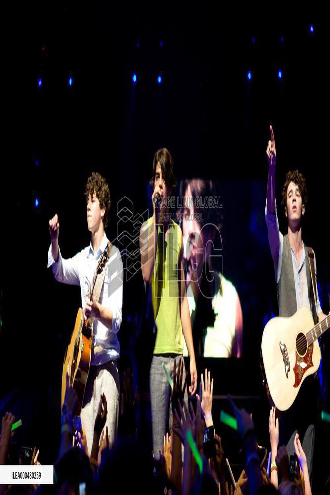Jonas Brothers: The 3d Concert (2009)
