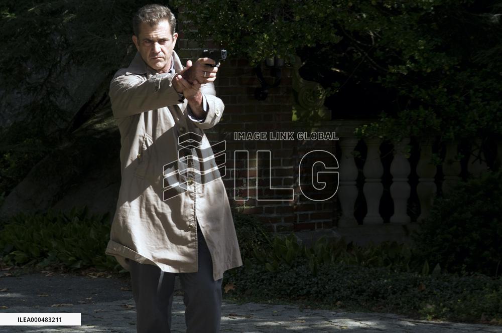 Edge Of Darkness (2010)