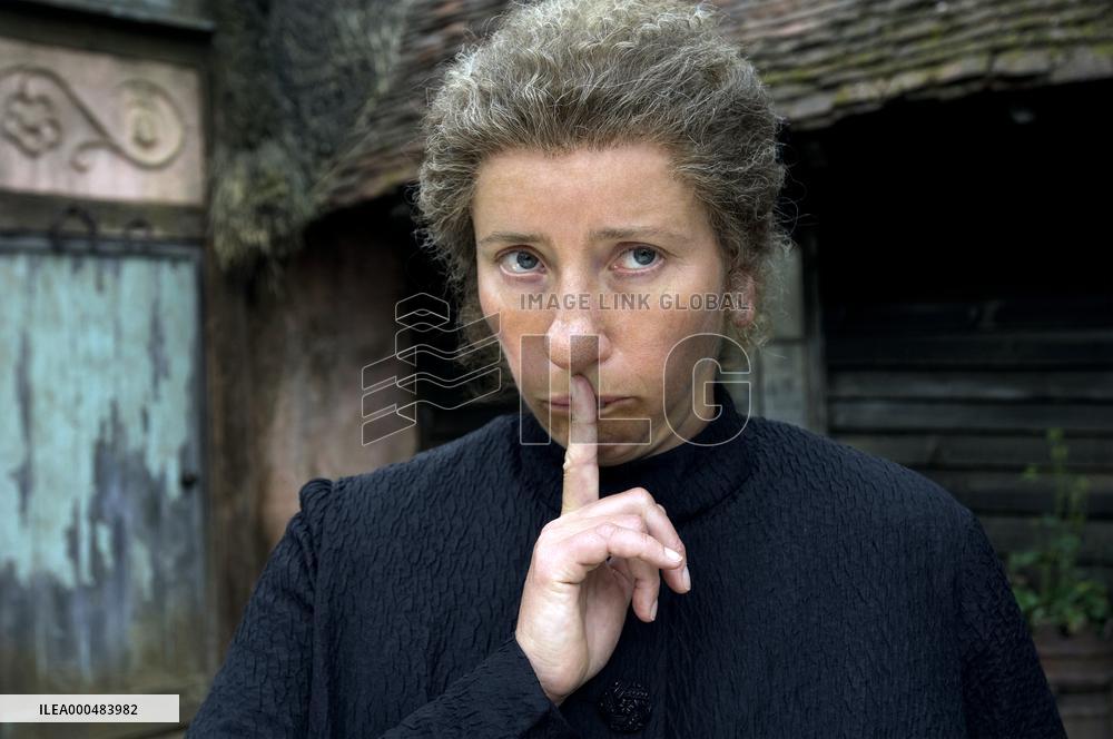 Nanny Mcphee And The Big Bang (2010)