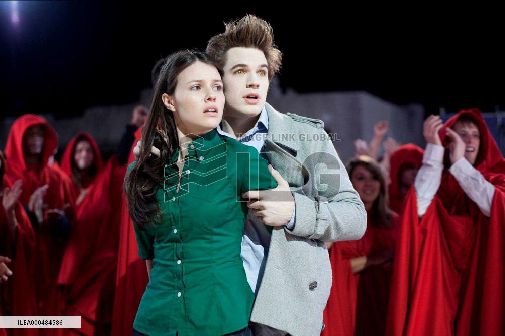 Vampires Suck (2010)