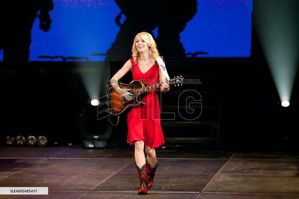 Country Strong (2010)