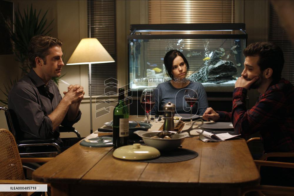 Good Neighbours (2010)