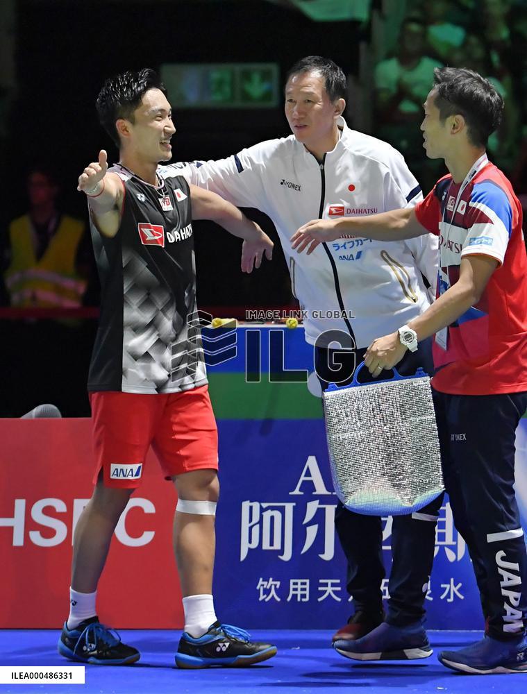 Badminton: Momota and coach Park