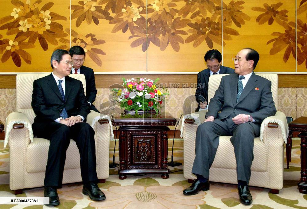 China's Zhang, N. Korea's Kim Yong Nam meet