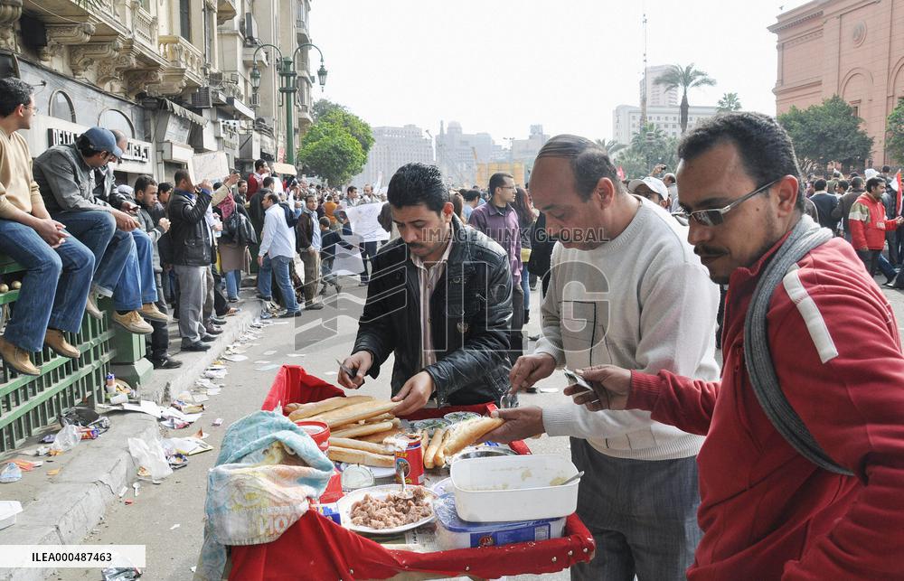 Sandwich stand in Tahrir Square
