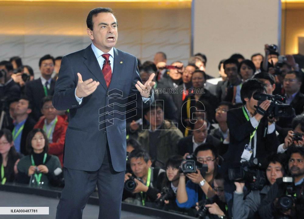 Ghosn at Beijing motor show