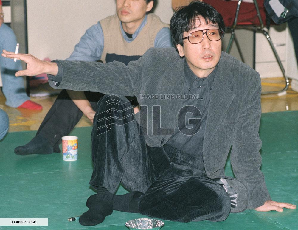 Playwright Kohei Tsuka dies