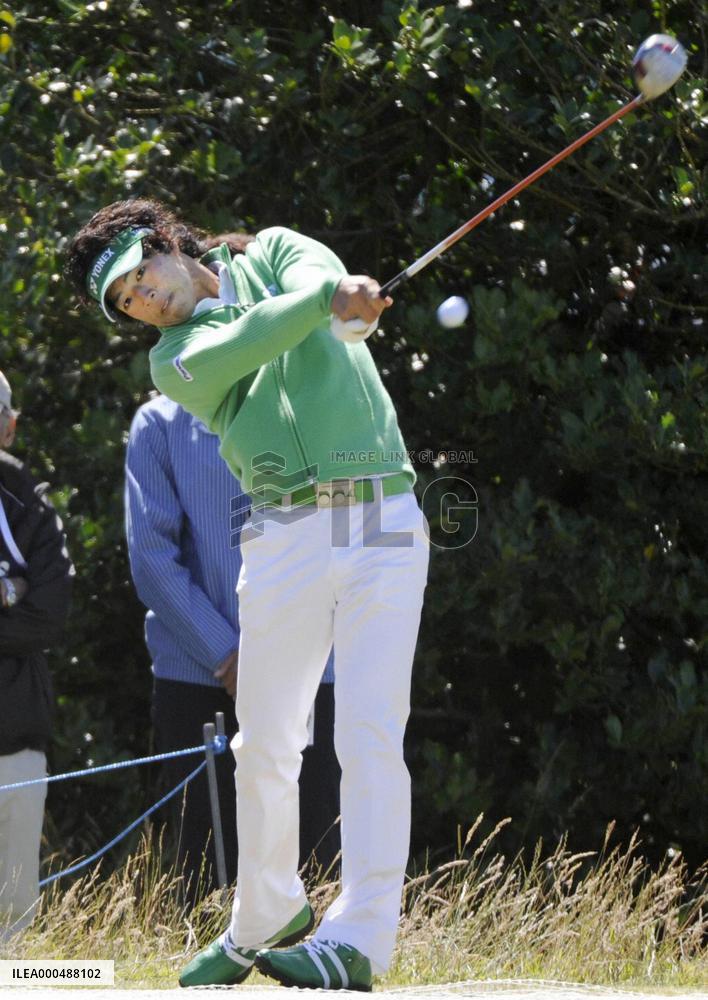 Japanese golfers practice for British Open