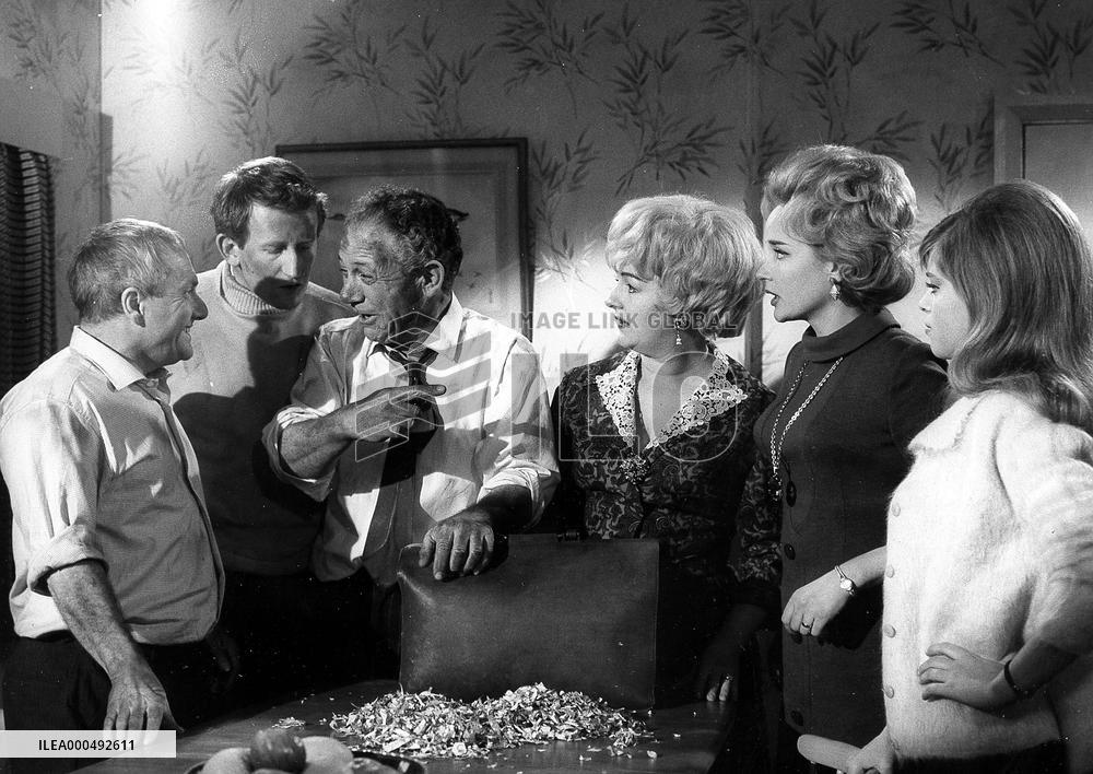 THE BIG JOB aka WHAT A CARRY ON: THE BIG JOB