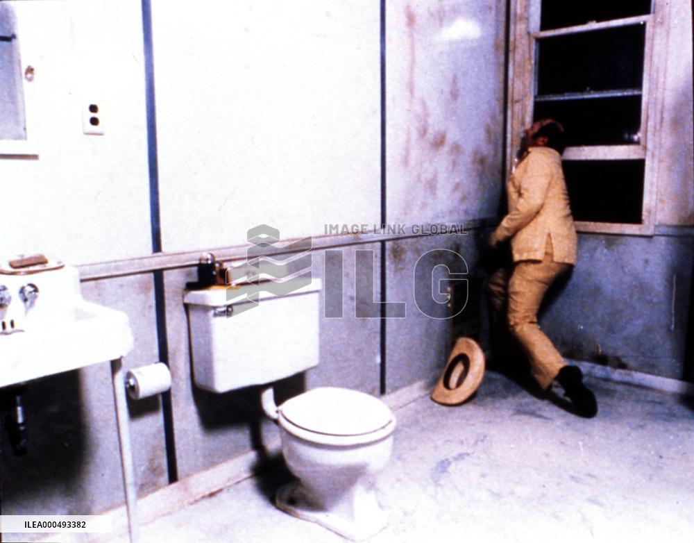 BLOOD SIMPLE