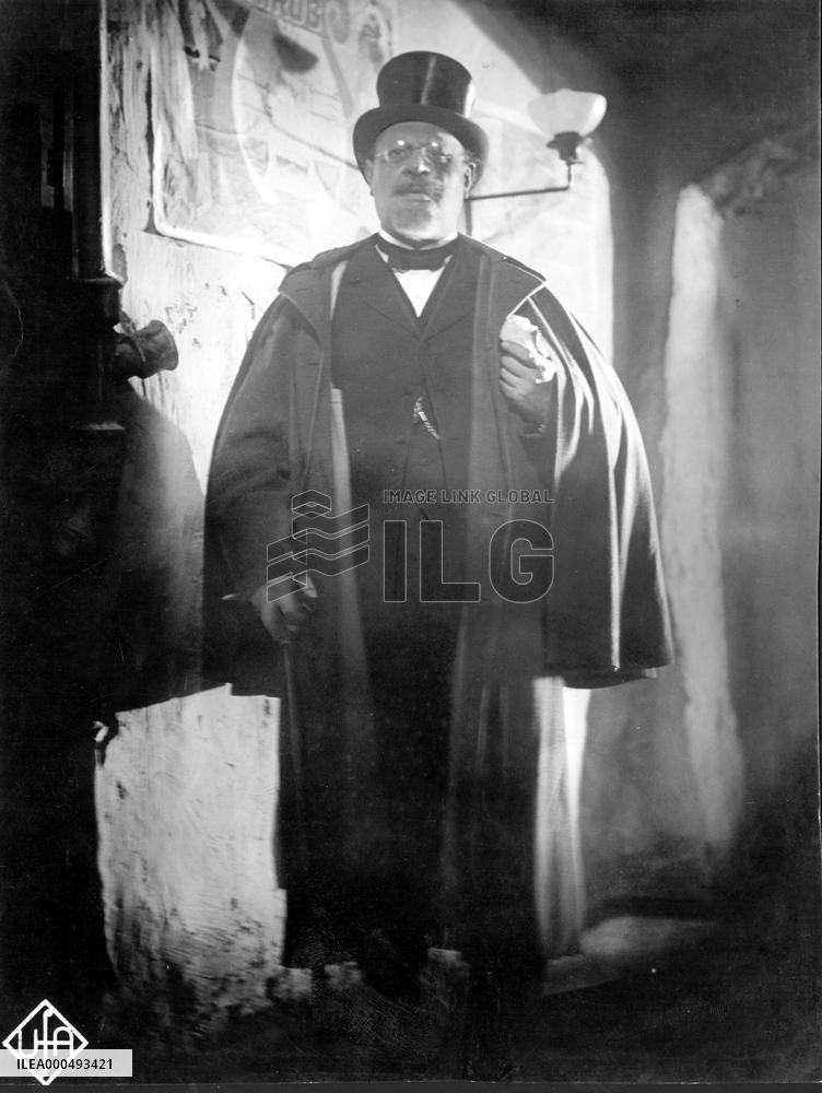 DER BLAUE ENGEL   aka THE BLUE ANGEL