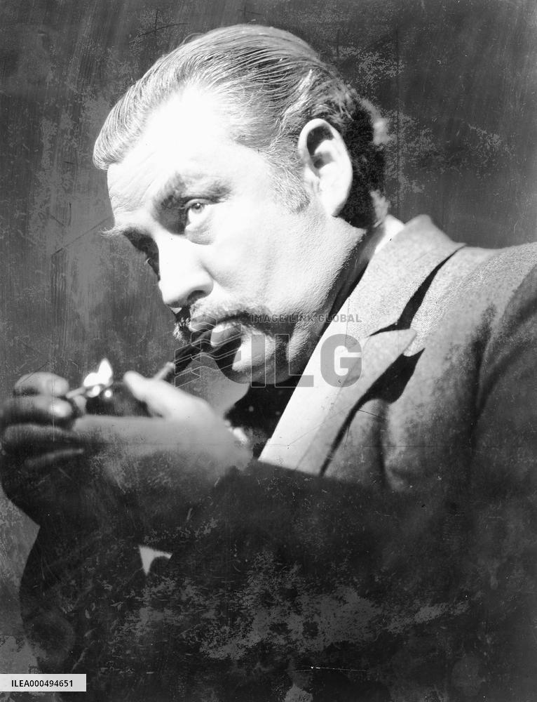 NIGEL BRUCE