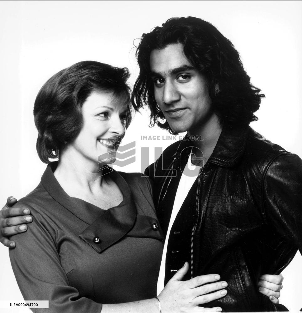 THE BUDDHA OF SUBURBIA