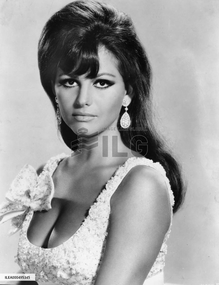 CLAUDIA CARDINALE