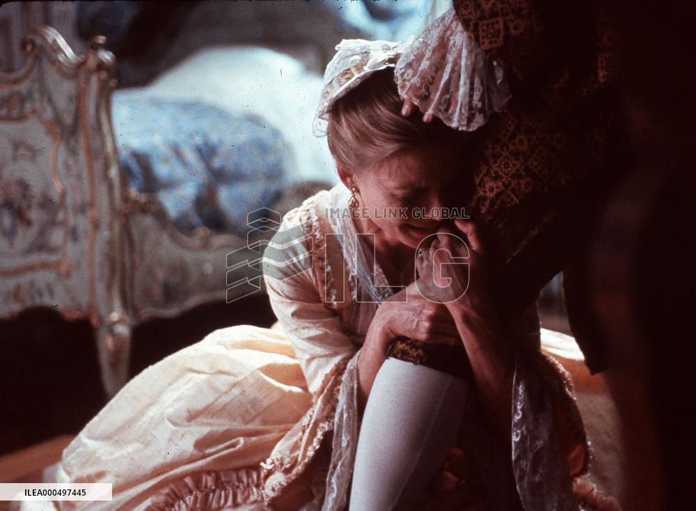 DANGEROUS LIAISONS (US/UK 1988) MICHELLE PFEIFFER, JOHN MALK
