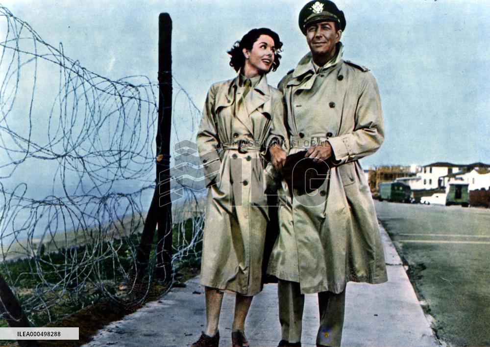 D-DAY: THE SIXTH OF JUNE