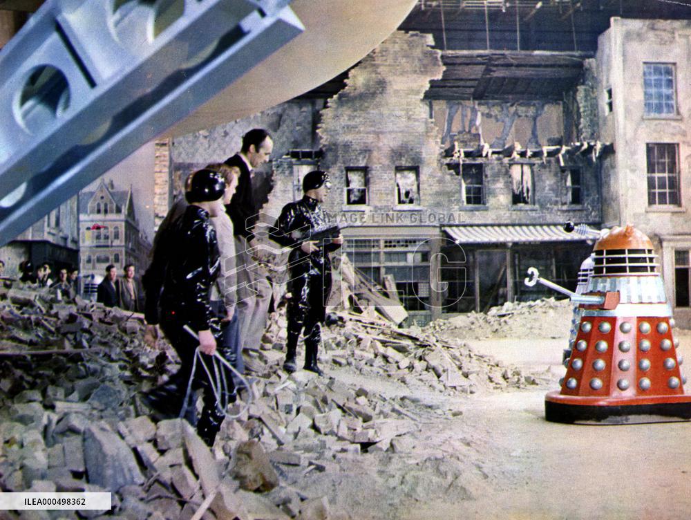 DALEKS INVASION EARTH 2150 A.D.