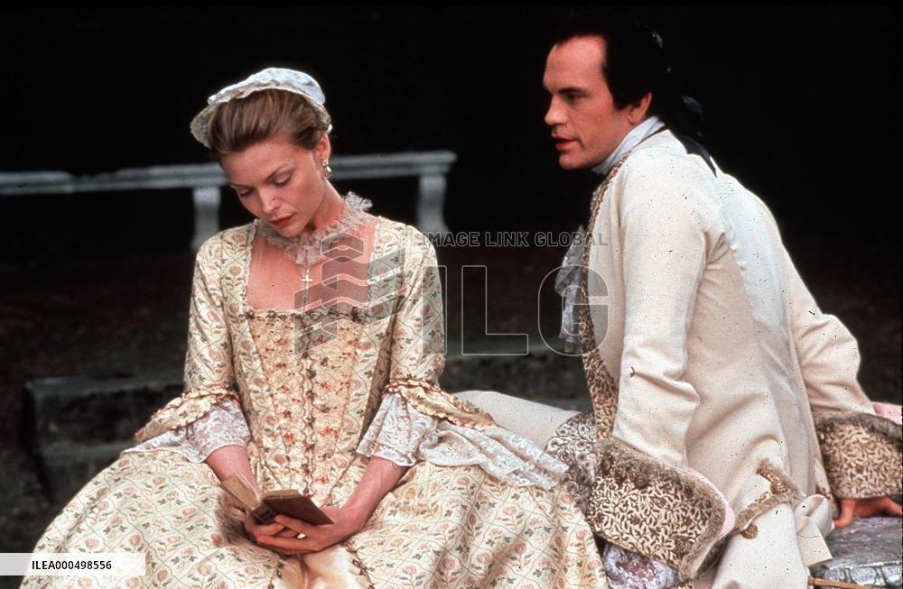 DANGEROUS LIAISONS (US/UK 1988) MICHELLE PFEIFFER, JOHN MALK