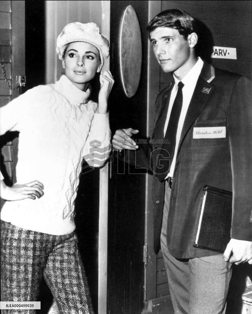 DEAD HEAT ON A MERRY-GO-ROUND