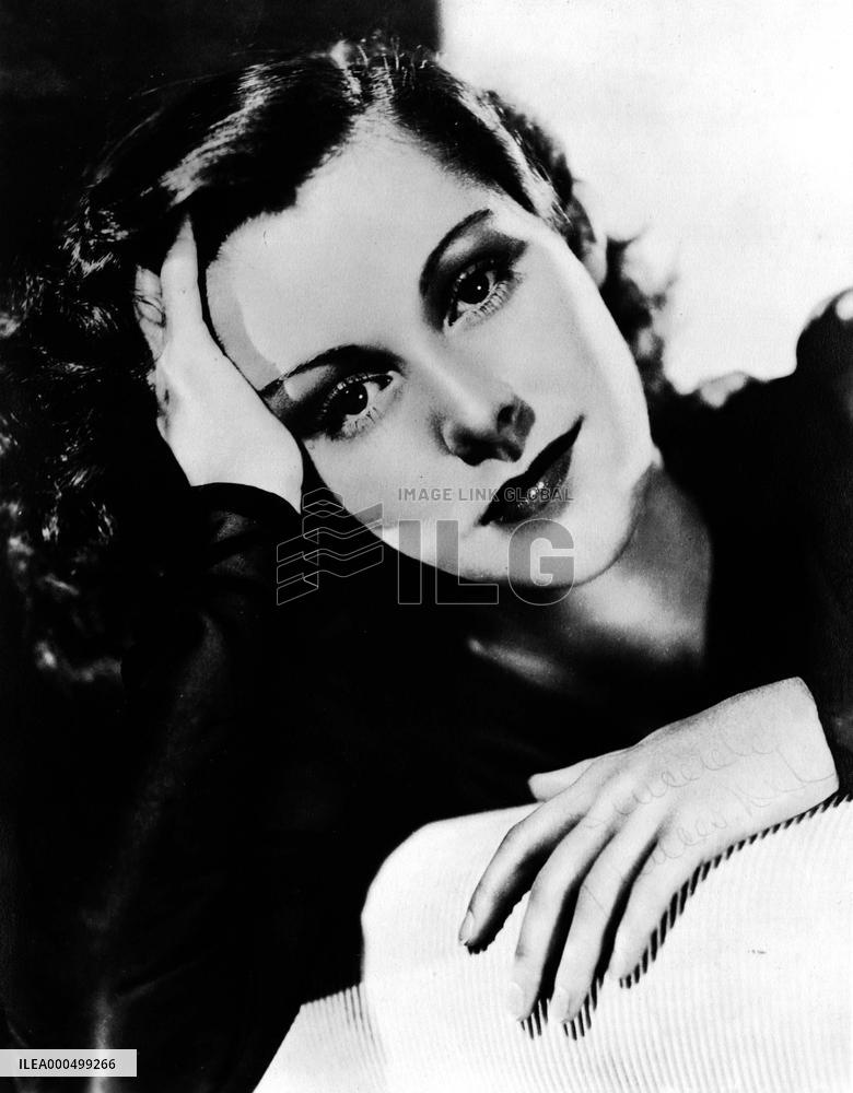 FRANCES DEE