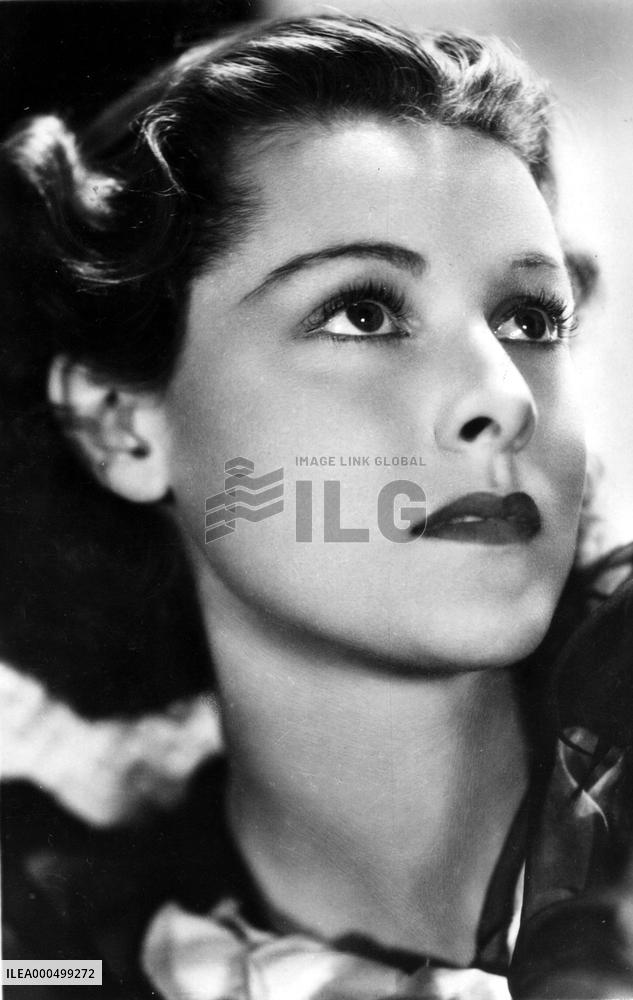 FRANCES DEE