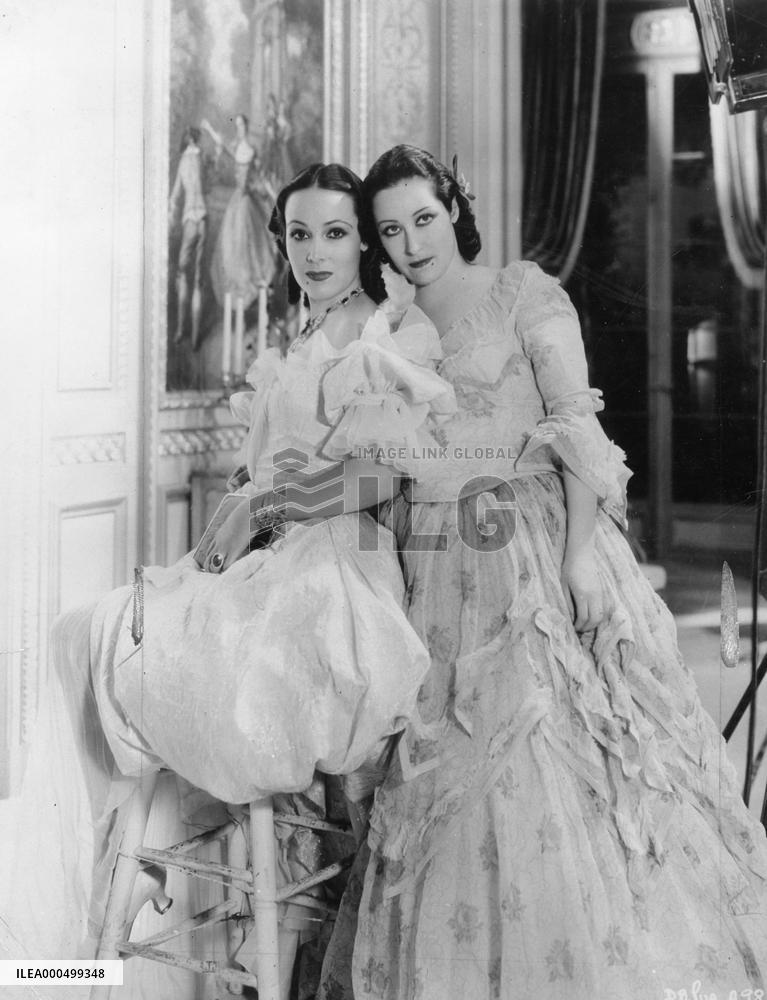 DOLORES DEL RIO AND HER STAND-IN CARMEN LA RUE