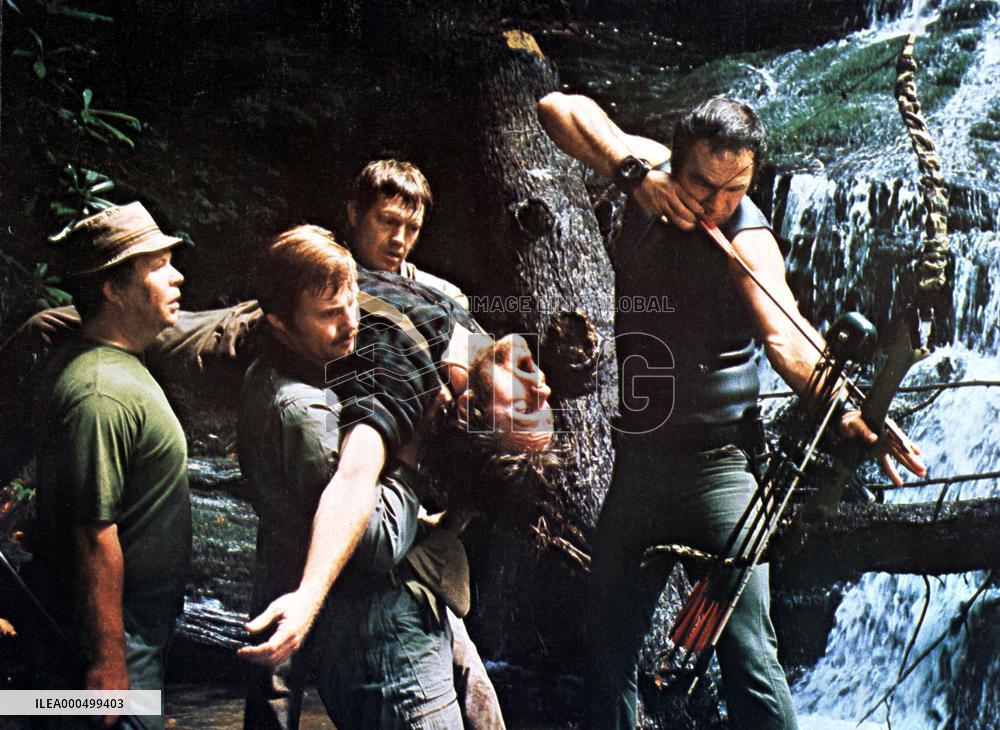DELIVERANCE (US1972) NED BEATTY, JON VOIGHT, RONNY COX, BURT