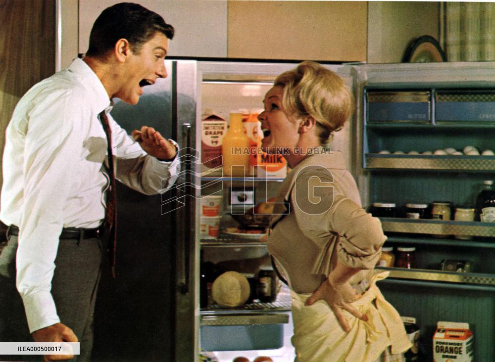 DIVORCE AMERICAN STYLE