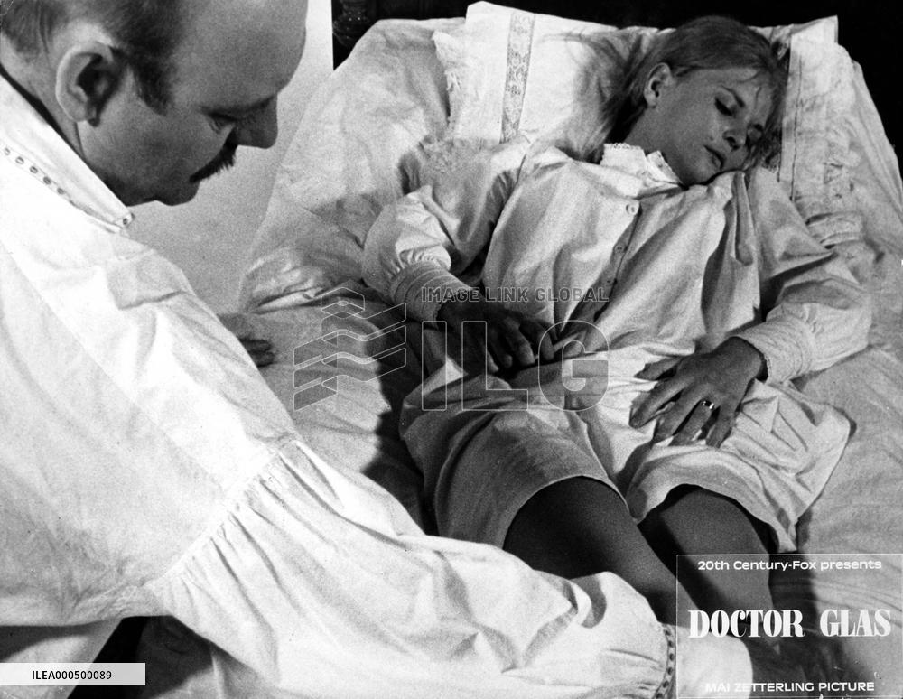 DOKTOR GLAS