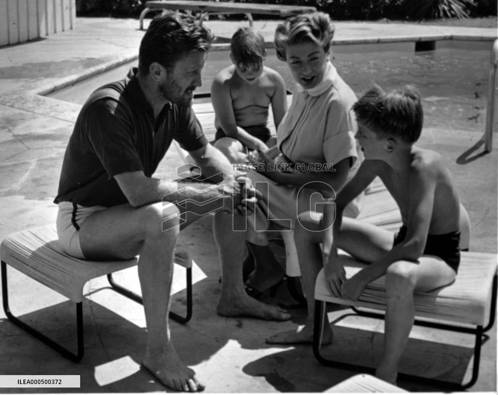 KIRK AND ANNE DOUGLAS WITH TWO OF THEIR SONS