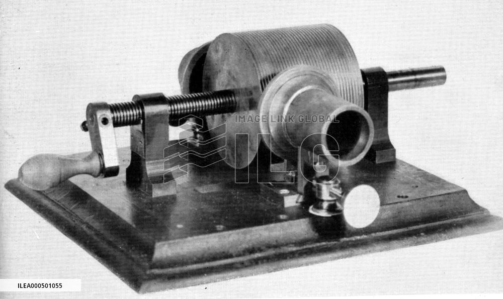 EDISON TIN FOIL PHONOGRAPH