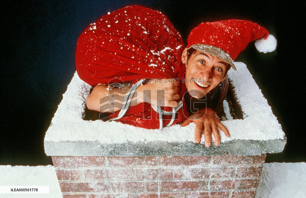 ERNEST SAVES CHRISTMAS