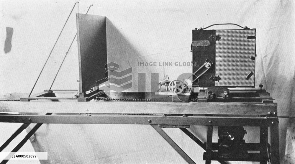 A SET-UP FOR FILMING FILM TITLES MANUFACTURED BY THE RINALDY