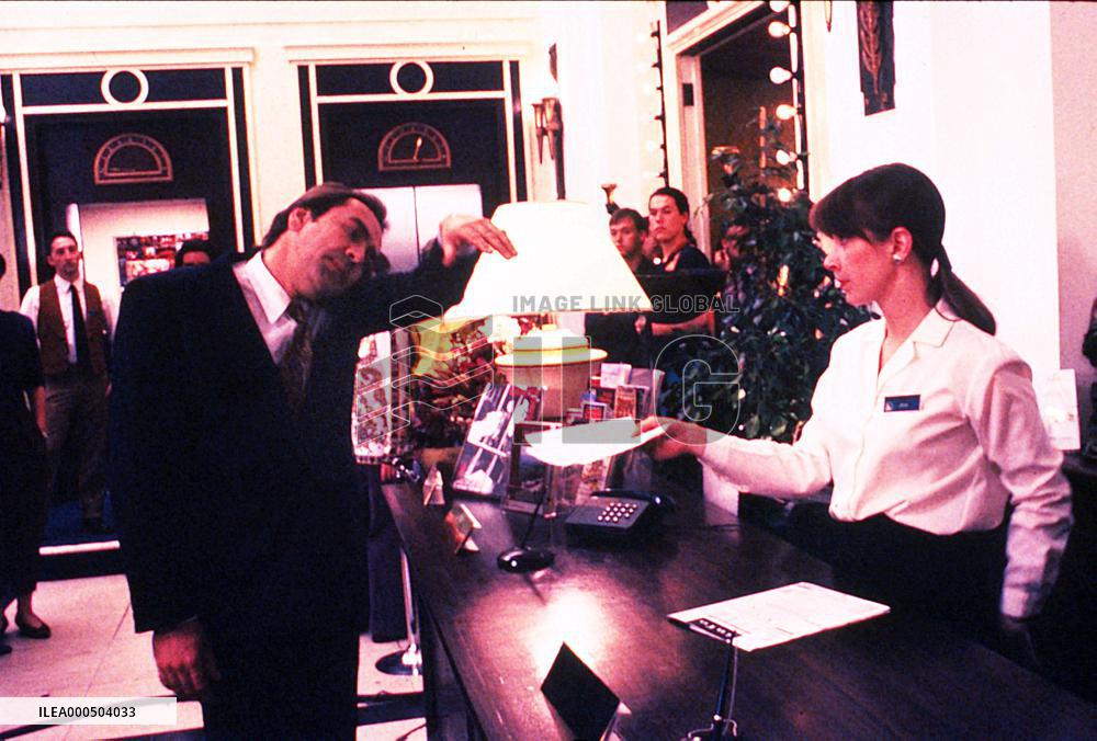 GBH (CHANNEL 4) ROBERT LINDSAY (left)