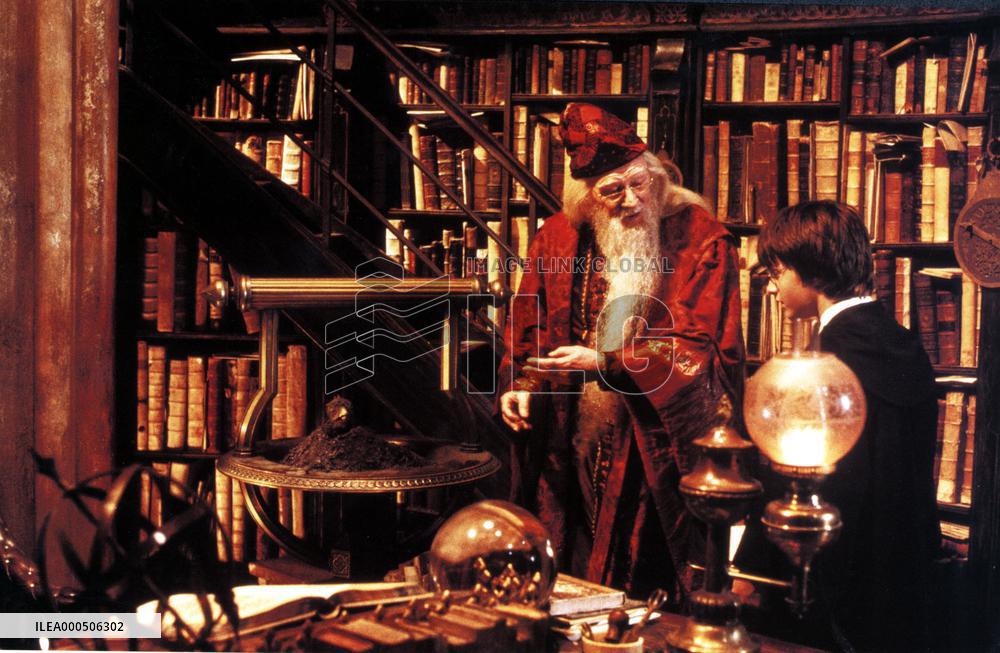 HARRY POTTER AND THE CHAMBER OF SECRETS