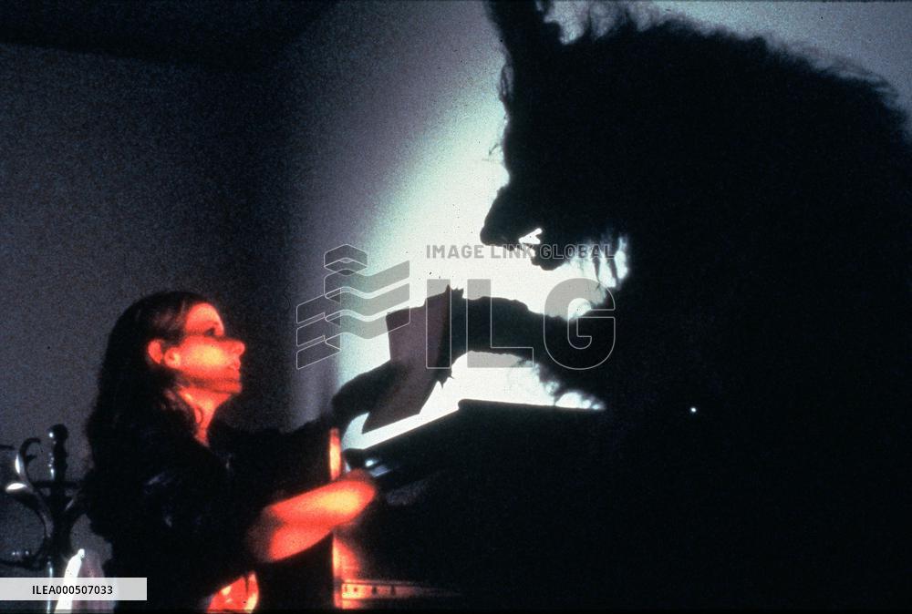 THE HOWLING