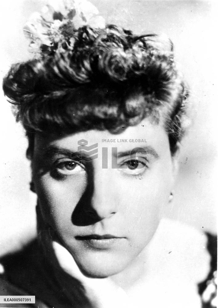 IRENE HANDL