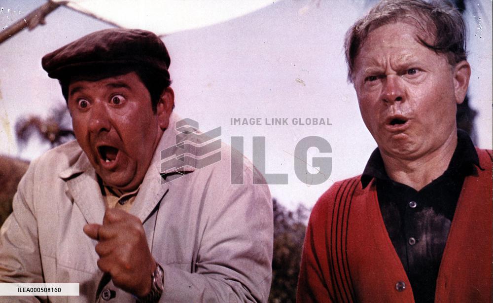 IT'S A MAD, MAD, MAD, MAD WORLD