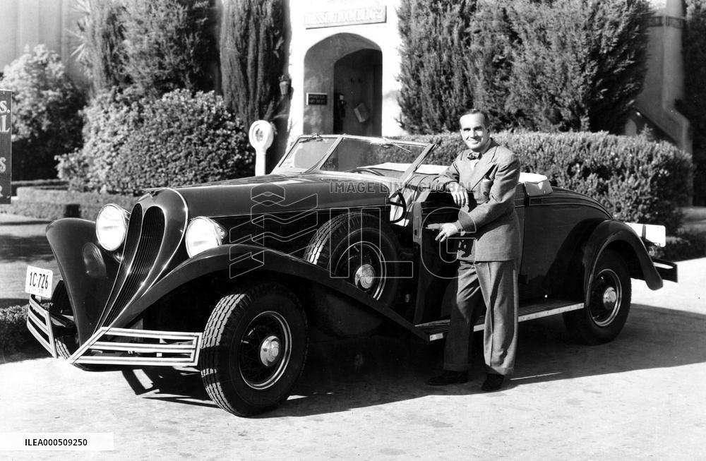 AL JOLSON AND HIS BREWSTER MOTOR CAR