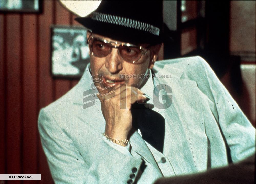 KOJAK (US TV SERIES) TELLY SAVALAS as Kojak
