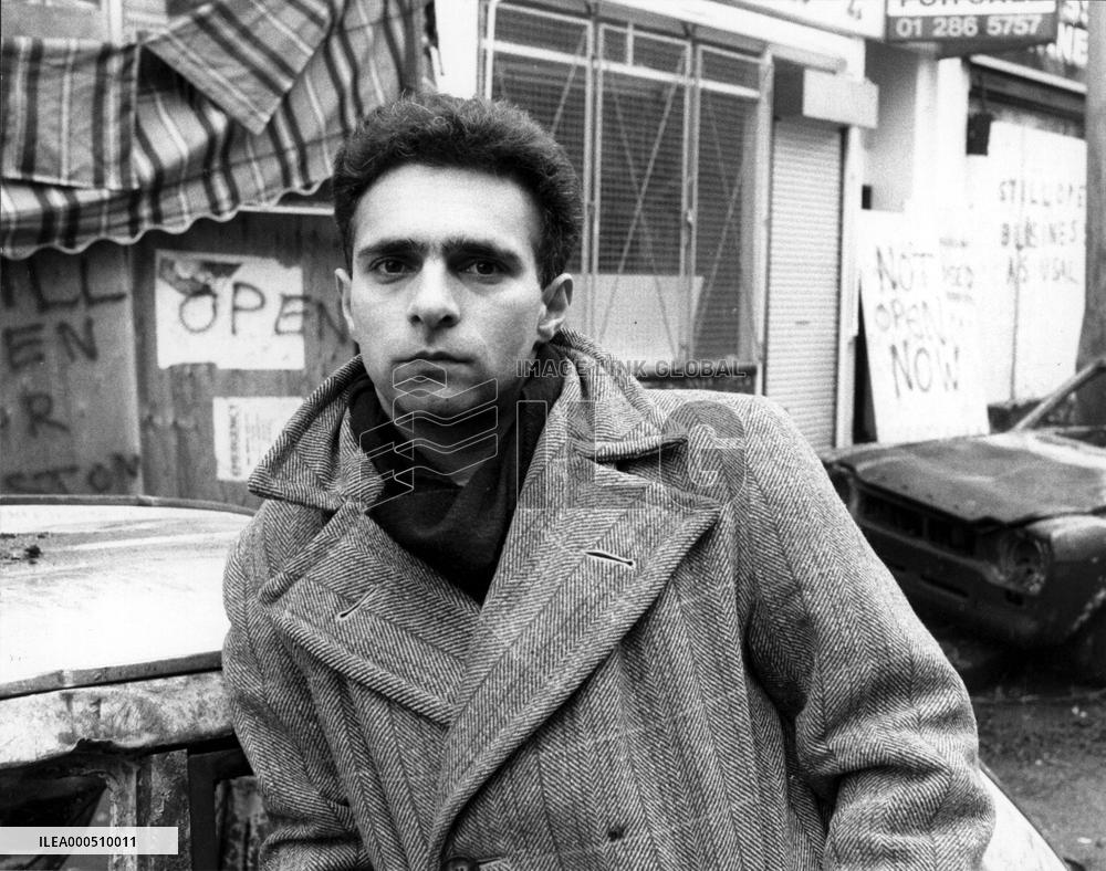 SAMMY AND ROSIE GET LAID