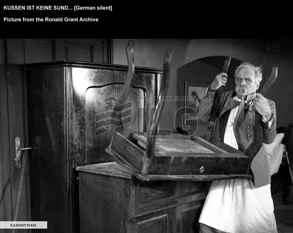 KUSSEN IST KEINE SUND