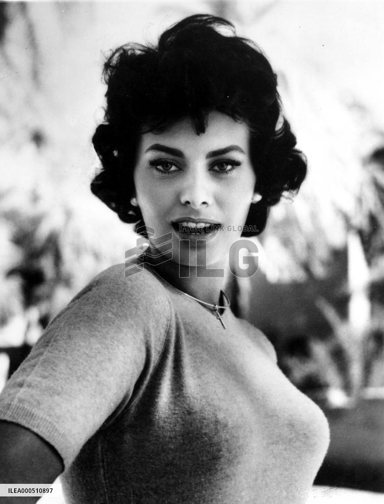 SOPHIA LOREN