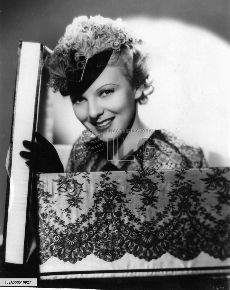 ANNA LEE