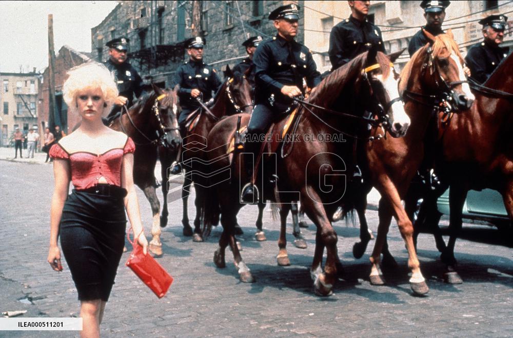 LAST EXIT TO BROOKLYN (US/UK/W GER 1989) JENNIFER JASON LEIG